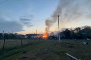 Πόλεμος στην Ουκρανία: Η Ρωσία λέει ότι αποκρούει τις επιθέσεις στο Κουρσκ - Εικόνες με καμμένα ρωσικά φορτηγά στην περιοχή - εικόνα 4