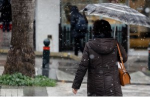 Μαίνεται η κακοκαιρία στη Ρόδο: Πλημμύρες και κατολισθήσεις από τις ισχυρές βροχοπτώσεις [εικόνες, βίντεο]