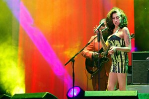 Νέο βιβλίο για την Έιμι Γουαϊνχάουζ: Με αποσπάσματα από το ημερολόγιό της και φωτογραφίες