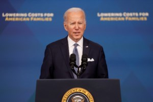 Πώς ο Μπάιντεν έπαθε... Τραμπ - Βρέθηκαν απόρρητα έγγραφα στην κατοχή του - Περιπλέκεται η έρευνα για Τραμπ