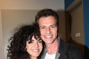 Viral στο TikTok ο χορός του Σάκη Ρουβά σε συναυλία - "Εμείς δεν μπορούμε να πάμε μέχρι την κουζίνα"