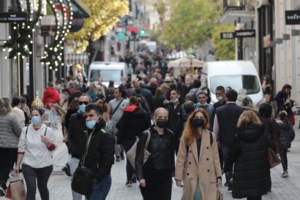 Σαρηγιάννης: Η μετάλλαξη Ομικρον είναι 1,5 φορές πιο μεταδοτική από τη Δέλτα - Ισως χρειαστούν νέα μέτρα