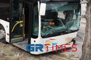 Τραγωδία στην Αργολίδα: Νεκρός 17χρονος σε τροχαίο δυστύχημα - Το ΙΧ έπεσε σε χωράφι