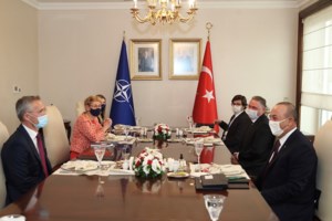 Η ανάλυση Συρίγου και Λιάκουρα για τους S-400, την Τουρκία και τις ισορροπίες με τις ΗΠΑ