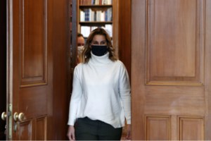 Σεξουαλική κακοποίηση: Η σοκαριστική εξομολόγηση της "Αγγελικής" - "Ξεκίνησε όταν ήμουν 11" - εικόνα 2