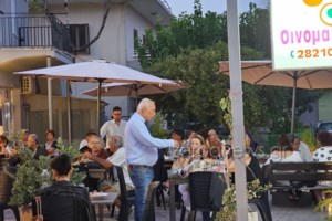 Αρχισαν οι εκδηλώσεις του γάμου Κασσελάκη: Δείπνο με θέα το ενετικό λιμάνι των Χανίων και κοκτέιλ υπό το άρωμα γιασεμιού - Εικόνες - εικόνα 3