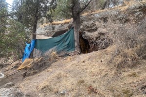 Λόφος Φιλοπάππου: Ο Δήμος Αθηναίων απομάκρυνε τις σκηνές - Είχαν κατασκηνώσει παράνομα για τρία χρόνια [εικόνες] - εικόνα 2