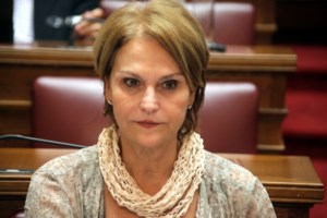 Αθανασίου για Πολάκη: Είναι μια παραφωνία για το κοινοβούλιο - Δεν θα επιτρέψω να γίνει η Βουλή θέατρο