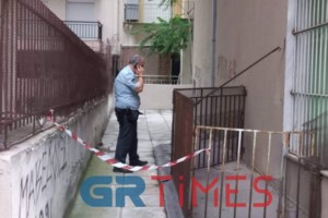 Σοκαριστικό τροχαίο με τραυματίες στη Λεωφόρο Αμαλίας - ΙΧ προσέκρουσε σε κολώνα [βίντεο]