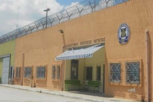 Επίθεση στο γραφείο της Νικολάου: Ο γιος του Βούτση έγραψε κείμενο μέσα από τη ΓΑΔΑ και την αποκαλεί "δολοφόνο" - εικόνα 2