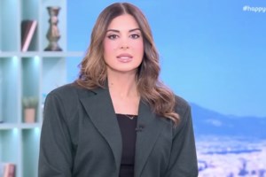 Σταματίνα Τσιμτσιλή: Η πολύ chic εμφάνισή της σε θεατρική πρεμιέρα [εικόνες] - εικόνα 5