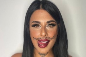 Γυναίκα έσπασε τον καθρέφτη στο ΙΧ της Super Κικής: Την βρήκαν οι ακόλουθοι της και παραδέχτηκε ότι ήταν αυτή