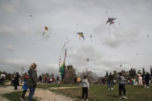 Γιατί ο Νότης Μηταράκης κυκλοφορούσε με σταυρό στο κούτελο την Καθαρά Δευτέρα [εικόνες] - εικόνα 2