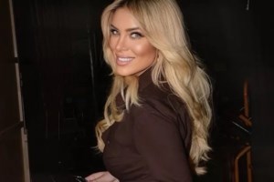 Κατερίνα Καινούργιου: Το τρυφερό στολίδι στο χριστουγεννιάτικο δέντρο για το μωράκι της - εικόνα 2