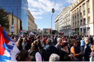 ΠΝΟ: 24ωρη απεργία στις 28/2 - Δεμένα όλα τα πλοία στα λιμάνια