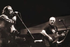 Νίκος Πορτοκάλογλου: "Εδώ είναι το ταξίδι... " - Τίτλοι τέλους για το "Μουσικό Κουτί"