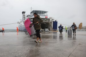 Ερχεται κοκτέιλ καταιγίδων και σκόνης: Πού θα είναι εντονότερα τα φαινόμενα - Πότε η κακοκαιρία θα χτυπήσει την Αττική - εικόνα 2