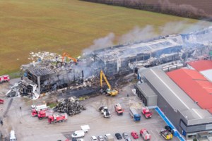 Τρίκαλα: Τριήμερο δημοτικό πένθος για τις πέντε νεκρές εργαζόμενες στο εργοστάσιο Βιολάντα