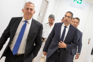 Οταν ο Μητσοτάκης είπε "Σπαντιδάκη" τον Αποστολάκη στη Βουλή το 2019 - Ο "καβγάς" με τον Τσίπρα  [Βίντεο]