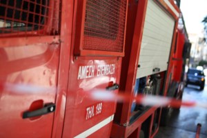 Η Πυροσβεστική πρόλαβε φωτιά στο Σέιχ Σου - Υποψίες για εμπρησμό [βίντεο]