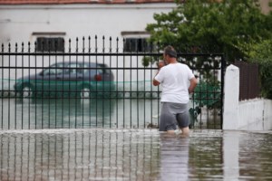 Κακοκαιρία σε δύο κύματα: Πότε και πού θα "χτυπήσουν" καταιγίδες και θυελλώδεις άνεμοι – Νέα επιδείνωση από Δευτέρα [Χάρτες] - εικόνα 4