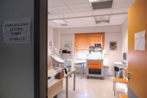 Αδιανόητο ιατρικό λάθος στο Σισμανόγελιο: Νοσηλεύτρια κατάπιε κατά λάθος φάρμακο ασθενούς στη διάρκεια βάρδιας