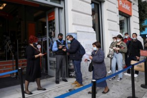 Μετάλλαξη Μποτσουάνα: Τα τέσσερα έκτακτα μέτρα για να "οχυρωθεί" η Ελλάδα - Τι ισχύει για τους ταξιδιώτες από τη Ν.Αφρική - εικόνα 4