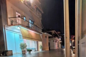 Αποκλεισμένοι οι κάτοικοι στα Άγραφα - Η έντονη βροχόπτωση προκάλεσε μεγάλη κατολίσθηση [Εικόνες] - εικόνα 2