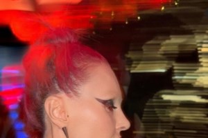 Η Τάμτα χαλαρώνει κάνοντας σκι στην Ελβετία - Η εντυπωσιακή φόρμα που φόρεσε [εικόνες] - εικόνα 7