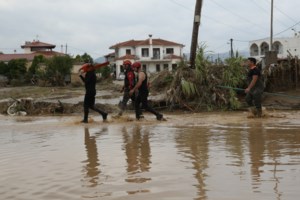 Στην Εύβοια ο Κυριάκος Μητσοτάκης - Αυτοψία στις πληγείσες περιοχές [Εικόνες]