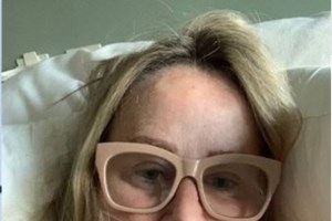 Η Σάρον Στόουν έκανε την πρώτη δόση του εμβολίου - [Εικόνα] - εικόνα 2