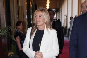 Κυριάκος Μητσοτάκης και Μαρέβα Γκραμπόφσκι στην τελετή αποφοίτησης του γιου τους Κωνσταντίνου στις ΗΠΑ - εικόνα 2