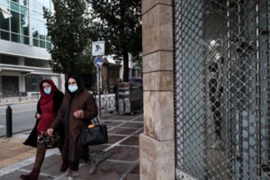 "Καμπάνα" για τον αστυνομικό που δεν φορούσε μάσκα, σε ελέγχους στην Πάτρα - εικόνα 2