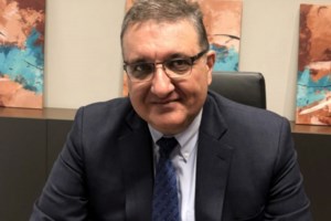 Βασιλακόπουλος για άνοιγμα σχολείων: Σαν πατέρας το θέλω, σαν πνευμονολόγος λέω ότι είναι πρόωρο