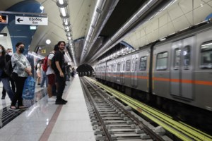 Επεσε άνθρωπος στις ράγες του Μετρό- Έκλεισαν οι σταθμοί Ηλιούπολης και Αλίμου