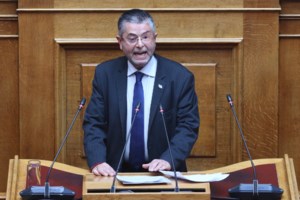 Βουλή: Την άρση της ασυλίας του Βελόπουλου ζητά η επιτροπή δεοντολογίας – "Είναι αστεία υπόθεση", λέει