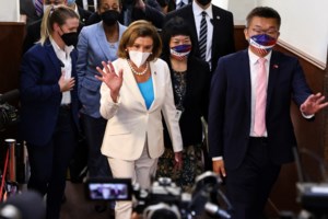 Επίσκεψη Πελόζι στην Ταϊβάν: "Δεν θα κάνουμε πίσω" στις κινεζικές απειλές - Γυμνάσια με πραγματικά πυρά από το Πεκίνο - εικόνα 2