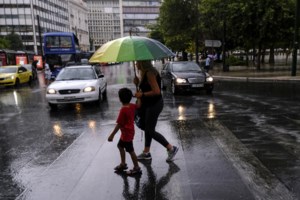 H Cassandra φέρνει βροχές και ισχυρές καταιγίδες σε πολλές περιοχές – Πότε θα ξεκινήσει η κακοκαιρία