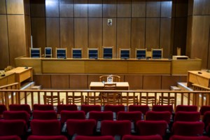 Μυτιλήνη: 16 χρόνια κάθειρξη στον 53χρονο αστυνομικό για ασέλγεια σε βάρος 14χρονης - Αθώος για βιασμό
