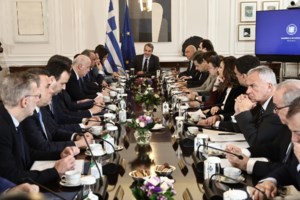 Τουλάχιστον μία 10ετία για τη σύγκλιση των μισθών με τον μέσο όρο της Ε.Ε. - εικόνα 2