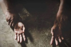 Πετράλωνα: Νέα συμπληρωματική κατάθεση από την 22χρονη - "Με έβαζαν να σηκώνω την μπλούζα μου και να δείχνω το στήθος μου"