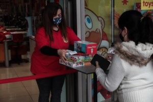 Κομμωτήρια, βιβλιοπωλεία, ΚΤΕΟ: Το ωράριο και τα μέτρα