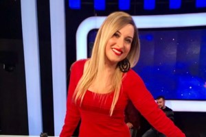 Επίθεση με βιτριόλι: Αυτή είναι η χαρτορίχτρα που επηρέαζε την Κακαράντζουλα - Είχε καταδικαστεί για απάτη [Βίντεο] - εικόνα 4