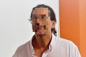 Τα βίντεο που "έκαψαν" τον 66χρονο καθηγητή Πανεπιστημίου - Το πιθανό κίνητρο για τους εμπρησμούς στη Βάρη - εικόνα 2