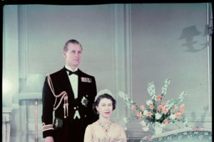 "Η βασίλισσα ήταν σαν γιαγιά μας": Οι άγνωστες ιστορίες που αποκαλύπτει ο Ελληνας σεφ του Μπάκιγχαμ