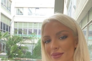 Αντώνης Ρέμος - Υβόννη Μπόσνιακ: Γυμναστική εν μέσω καραντίνας! Πού τους εντοπίσαμε;