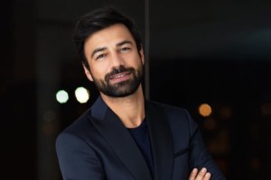 Aνδρέας Γεωργίου - Σιμώνη Χριστοδούλου: Pre-wedding party σε ιστιοφόρο  - Ο χορός, το φιλί και το ζεϊμπέκικο του γαμπρού - εικόνα 3