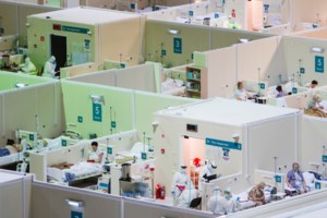 Συγκλονιστικό βίντεο από τη μάχη μέσα στη ΜΕΘ του Ασκληπείου: "Κάνε μια προσπάθεια να βήξεις, μπράβο κυρ Γιώργο"