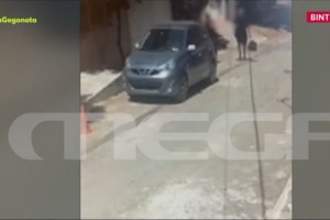 Βριλήσσια: Ανδρας με τσεκούρι έσπειρε τον τρόμο - Εκανε "σμπαράλια" αυτοκίνητο και προκάλεσε ζημιές σε σπίτι  [βίντεο]