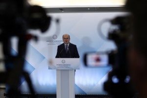 Χατζηδάκης: 1 στους 2 Έλληνες ταλαιπωρείται από τον ΕΦΚΑ - Εχει το 48% των παραπόνων του Δημοσίου - εικόνα 2